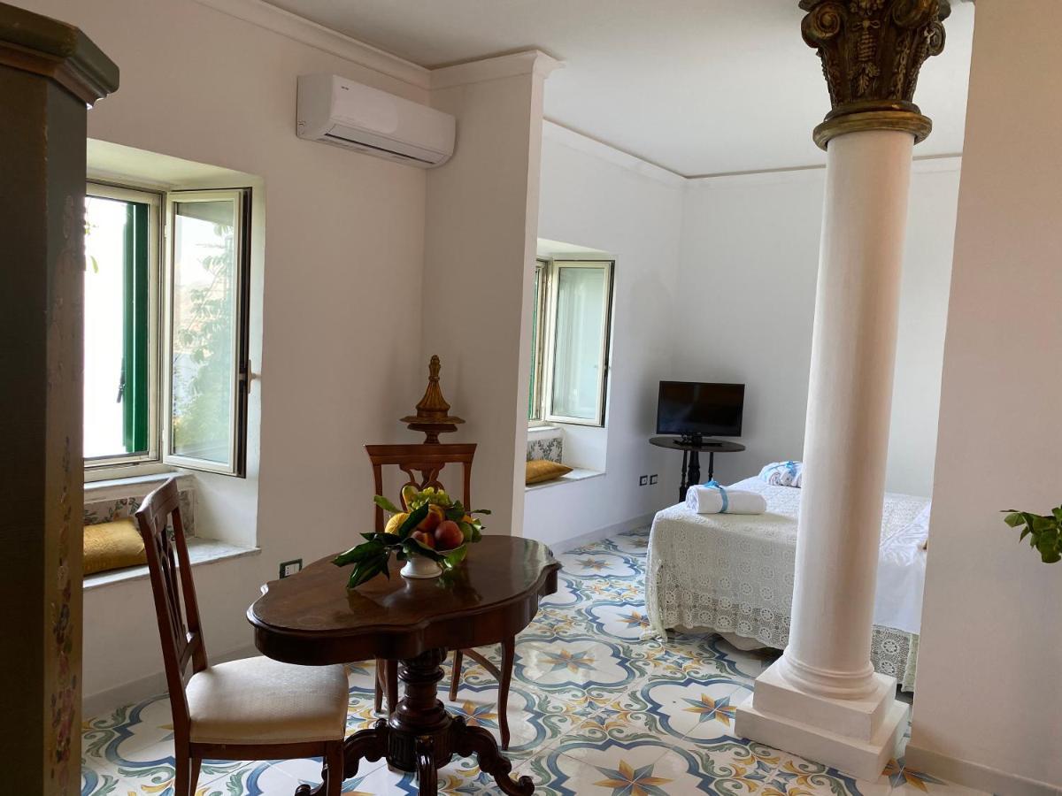 Villa Don Mimi Guarnaschelli La Dependace Taormina Eksteriør billede