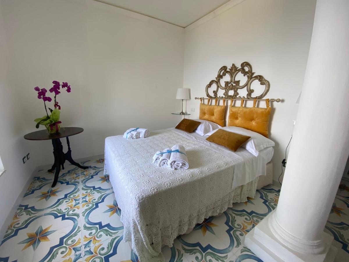 Villa Don Mimi Guarnaschelli La Dependace Taormina Eksteriør billede
